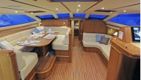 Discovery Yachts More Magic - Saloon 2